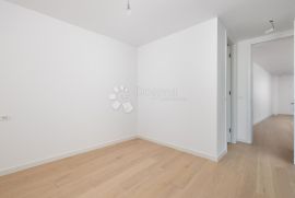 OPATIJA, LUKSUZNI STAN, 2S+DB, BALKON, LIFT, BAZEN, Opatija, Apartamento