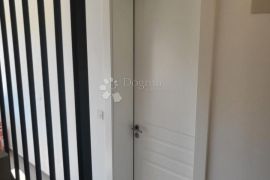 ODLIČAN STAN NA TOP LOKACIJI, Poreč, Apartamento