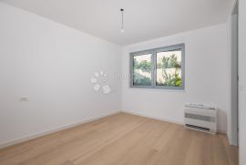 OPATIJA, LUKSUZNI STAN, 2S+DB, BALKON, LIFT, BAZEN, Opatija, Apartamento