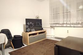 Sigečica, Adaptirana Garsonjera!, Trnje, Appartement