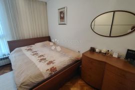 TOP LOKACIJA SA PANORAMSKIM POGLEDOM I LIFTOM, Rijeka, Apartamento