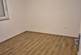 Trosoban stan - Jug II, Osijek, Apartamento