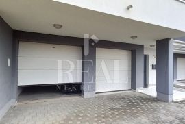 Prodaja garaže u Kostreni  19.68 m2, Kostrena, Garage