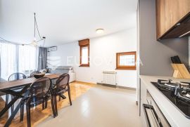 Zagreb, Vrbik, moderno uređen dvosoban stan NKP 57 m2, Zagreb, Apartamento