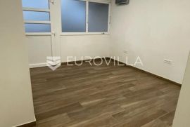 Split, Bol - proslovni prostor u prizemlju zgrade, Split, Propriedade comercial