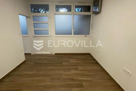 Split, Bol - proslovni prostor u prizemlju zgrade, Split, Propiedad comercial