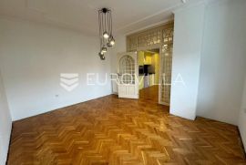 Đakovo, Centar, šarmantan dvosoban stan 70 m2 + spremište, Đakovo, Wohnung