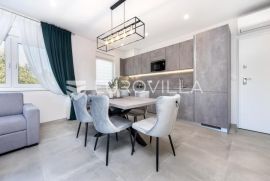 Istra, okolica Rovinja, predivan namješten dvosoban stan NKP 85m2 800m od mora, Rovinj, Apartamento