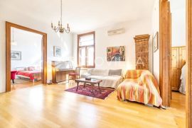 Zagreb, Teslina prekrasan trosoban stan NKP 90 m2 s PM, Zagreb, Appartamento