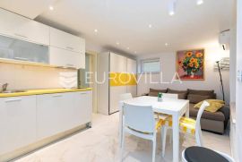 Istra, Rovinj, najam prekrasnog stana u centru Rovinj NKP 35m2, Rovinj, Flat