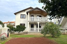 Istra, Umag, okolica - samostojeća obiteljska kuća na mirnoj i lijepoj lokaciji - PRILIKA, Umag, House