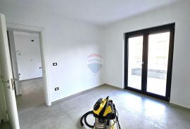 Istra, Umag okolica, stan u novogradnji s pogledom na more, Umag, Apartamento