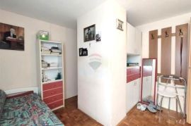 Zagreb, strogi centar, stan za najam radnika 12-14 kreveta, Donji Grad, Apartamento