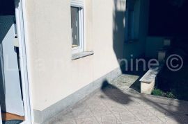 ZAGREB: VRAPČE - Dvosobni stan - Terasa - Vrt - Parking - PET FRIENDLY, Zagreb, Apartamento