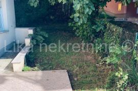 ZAGREB: VRAPČE - Dvosobni stan - Terasa - Vrt - Parking - PET FRIENDLY, Zagreb, Apartamento