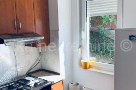 ZAGREB: VRAPČE - Dvosobni stan - Terasa - Vrt - Parking - PET FRIENDLY, Zagreb, Appartment