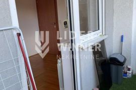 Trosoban stan sa odličnim rasporedom prostorija ID#122920, Voždovac, Wohnung