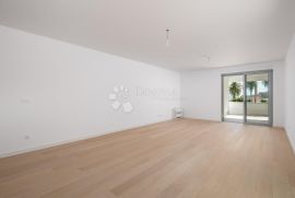 OPATIJA, LUKSUZNI STAN, 2S+DB, TERASA, LIFT, BAZEN, Opatija, Apartamento