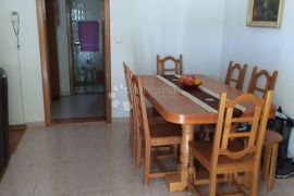 VODICE  PREKRASNA KUĆA SA 9 APARTMANA 100 METARA OD MORA, Vodice, Maison