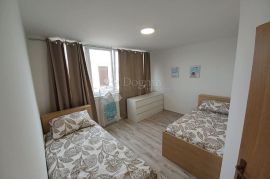 Apartman s pogledom na more!, Novalja, Flat