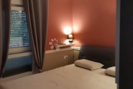 Eskluzivan stan za najam, Rijeka, Appartement