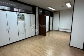 Ured u poslovnoj zgradi u centru grada, Rijeka, Propriedade comercial