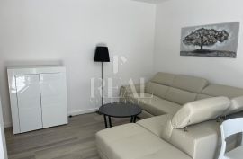 NOVOGRADNJA, STAN 150M2 CENTAR GRADA KRKA, 4S+DB S PROSTRANOM OKUĆNICOM, Krk, Appartment