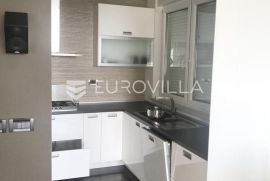 Zagreb, Šestine, odličan četverosoban stan NKP 160 m2 s 2 garaže, Zagreb, Daire