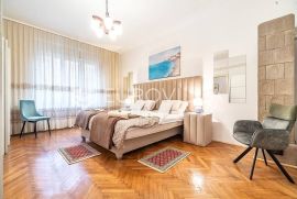 Centar, Tvrtkova prekrasan dvoiposoban stana NKP 93 m2, Zagreb, Kвартира