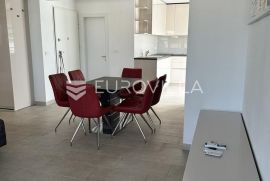 Zadar, Žmirići, dvosoban stan na mirnoj lokaciji i s garažnim mjestom, Zadar, Appartment