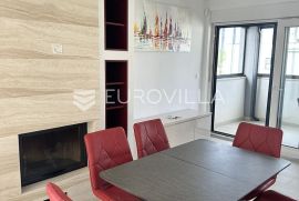 Zadar, Žmirići, dvosoban stan na mirnoj lokaciji i s garažnim mjestom, Zadar, Appartment