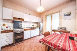 Zagreb, Kruge, trosoban stan NKP 75 m2, Zagreb, Appartamento