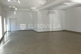 Vinkovci, Centar, prostrani poslovni prostor 202 m2, prizemlje, Vinkovci, العقارات التجارية