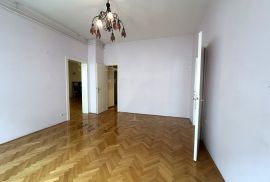 STAN, PRODAJA, ZAGREB, DONJI GRAD, 187 m2, 5-sobni, Donji Grad, Flat