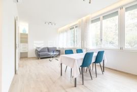 Zagreb, Tuškanac, novouređen dvosoban stan NKP 54 m2, prvi najam, Zagreb, Apartamento