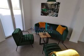 Privlaka, kuća u nizu 250m do mora i centra, Privlaka, Casa