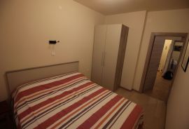 SELCE - RENOVIRANI STAN, VISOKO PRIZEMLJE, Crikvenica, Apartamento