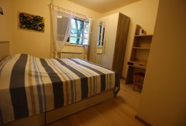 SELCE - RENOVIRANI STAN, VISOKO PRIZEMLJE, Crikvenica, Appartement