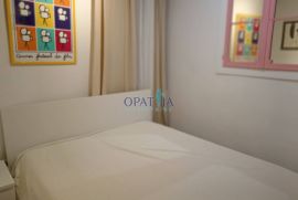 Obnovljena stara istarska kuća s tri apartmana!, Rovinj, Casa