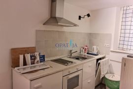 Obnovljena stara istarska kuća s tri apartmana!, Rovinj, Casa