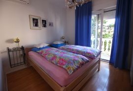 SELCE-APARTMANSKA KUĆA 2.RED DO MORA!, Crikvenica, Дом