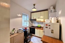 ZAGREB- SESVETE-BRESTJE,LIJEP 2S NA ODLIČNOJ LOKACIJI!!!, Sesvete, Apartamento