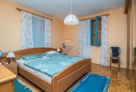 Poreč okolica, Apartmanska kuća s 4 apartmana, Poreč, بيت