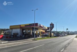 Titulo, Srebrenik, Propriedade comercial