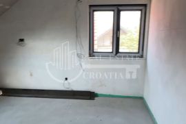 Prodaja, Zelina, stan na 2. katu 64,87m2+2PM, Sveti Ivan Zelina, Flat