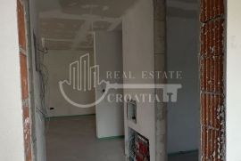 Prodaja, Zelina, stan na 1. katu 61,48m2+2PM, Sveti Ivan Zelina, Flat