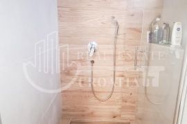 Prodaja, Maksimir, četverosoban stan sa vrtom i 2 PM, Zagreb, Apartamento