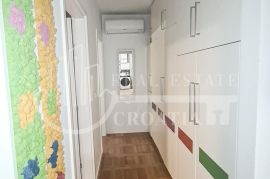 Prodaja, Maksimir, četverosoban stan sa vrtom i 2 PM, Zagreb, Wohnung