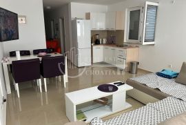 Prodaja, Rab-Palit, stan 52m2+parkirno mjesto, Rab, Appartment