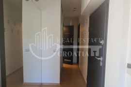 NAJAM, Srebrnjak, stan sa predivnim vrtom + dva garažna parkirna mjesta, Zagreb, Appartment